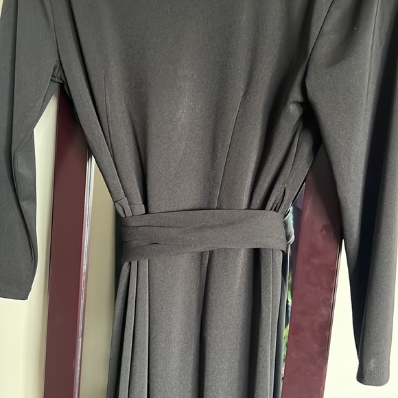 LOFT Ann Taylor Black Wrap 3/4 Sleeve Belted Size 2 V neck pleated front belted - Picture 6 of 6